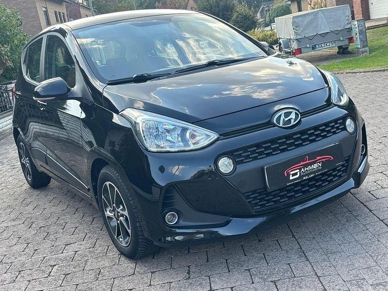 Schwarz Gebraucht 2017 Hyundai i10 Basis Kleinwagen | 6.950 € (Fairer Preis) - Bild 1/4