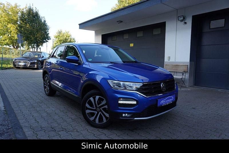 Ravennablau Gebraucht 2021 VW T-Roc Active SUV | 19.999 € (Guter Preis) - Bild 1/4