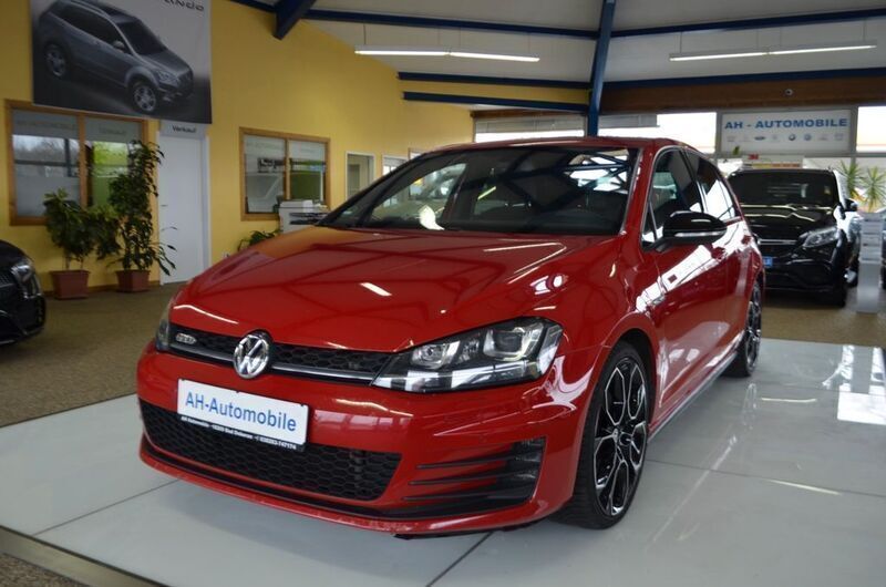 Rot Gebraucht 2015 VW Golf VII GTD Limousine | 17.880 € (Fairer Preis) - Bild 1/4