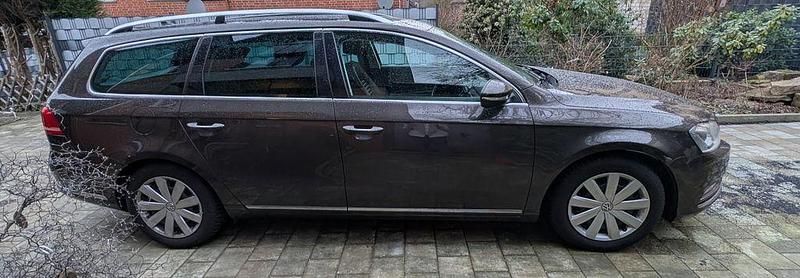 Gebraucht VW Passat Exclusive 160 PS (117 kW) 2012 Braun Kombi