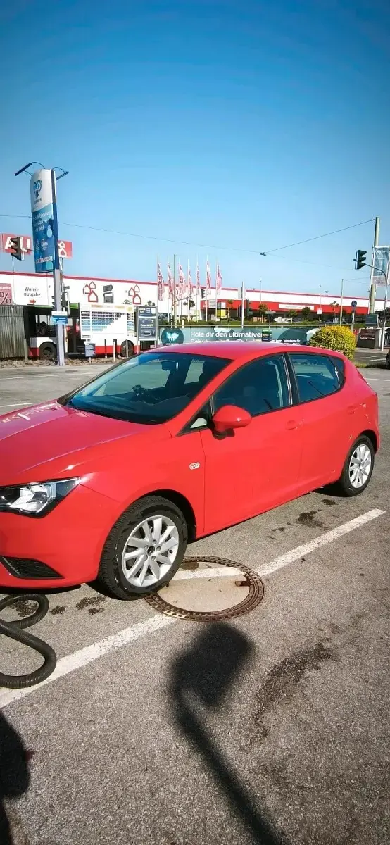 Gebraucht Seat Ibiza Style 75 PS (55 kW) 2014 Rot Kleinwagen