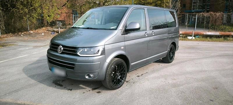 Gebraucht VW T5 140 PS (102 kW) 2012 Grau Van