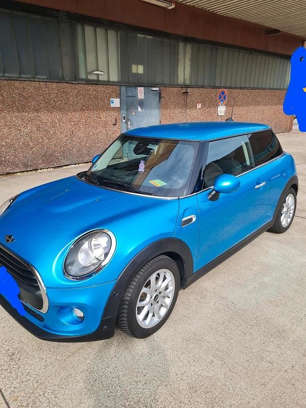Blau Gebraucht 2017 Mini Cooper Kleinwagen | 13.700 € (Fairer Preis) - Bild 1/4