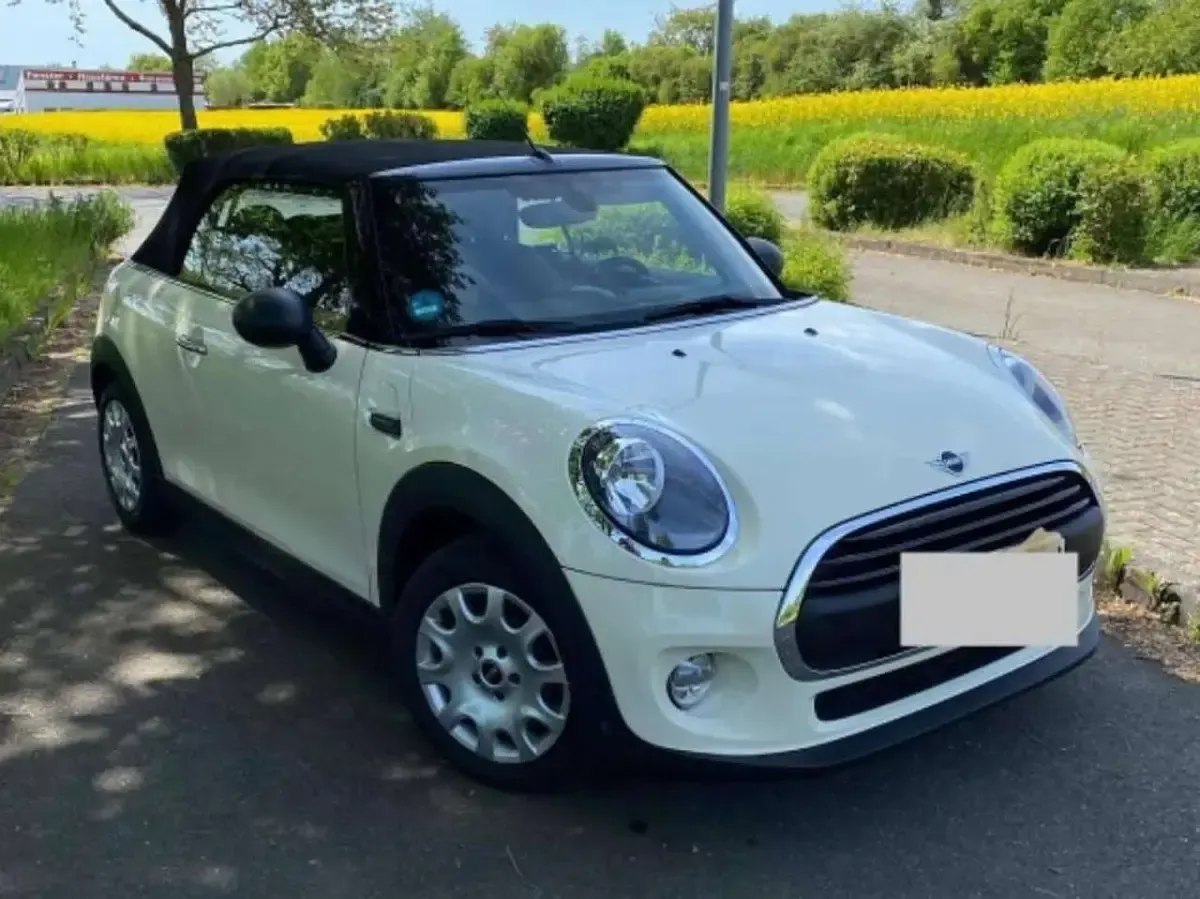 Gebraucht Mini One Cabriolet 102 PS (75 kW) 2019 Weiß Cabrio