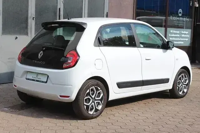Gebraucht Renault Twingo Equilibre 65 PS (47 kW) 2023 Weiß Kleinwagen