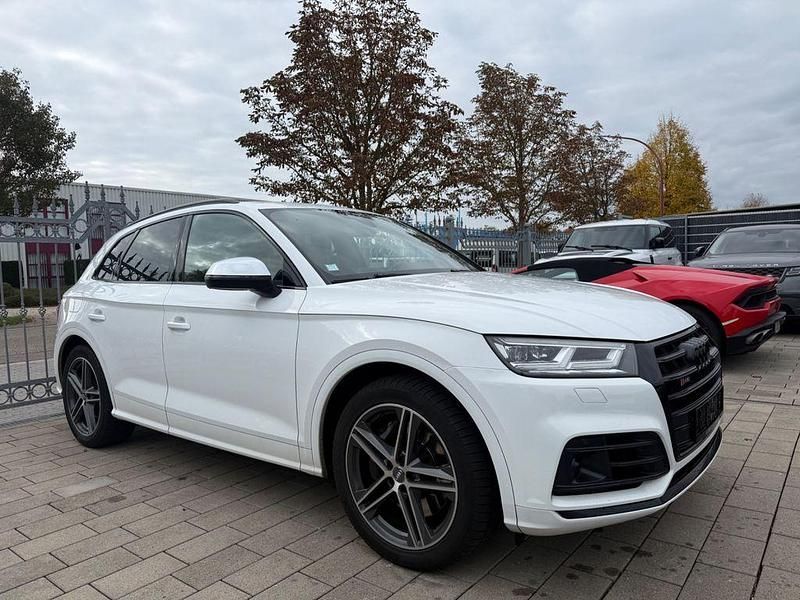 Weiß Gebraucht 2020 Audi SQ5 Sport SUV | 24.900 € - Bild 1/4