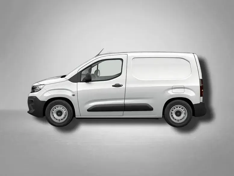 Używany Opel Combo 102 KM (75 kW) 2025 Biały Minivan