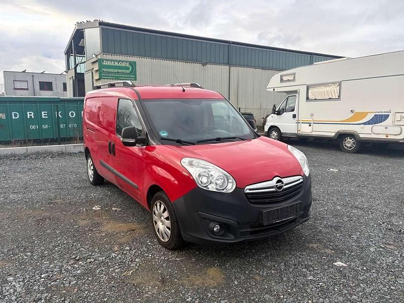 Second-hand Opel Combo 95 CP (69 kW) 2018 Roșu Monovolum