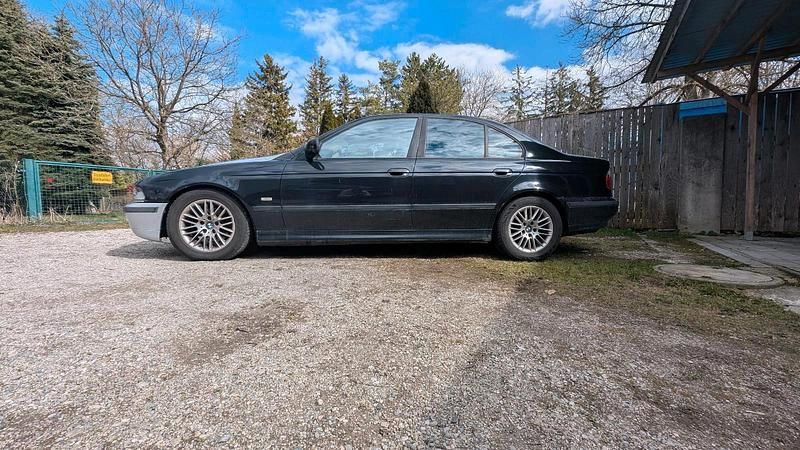 Gebraucht BMW 528 193 PS (141 kW) 1997 Schwarz Limousine
