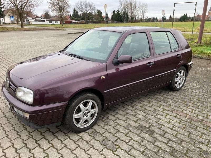 Braun Gebraucht 1994 VW Golf III Highline Limousine | 12.000 € - Bild 1/4