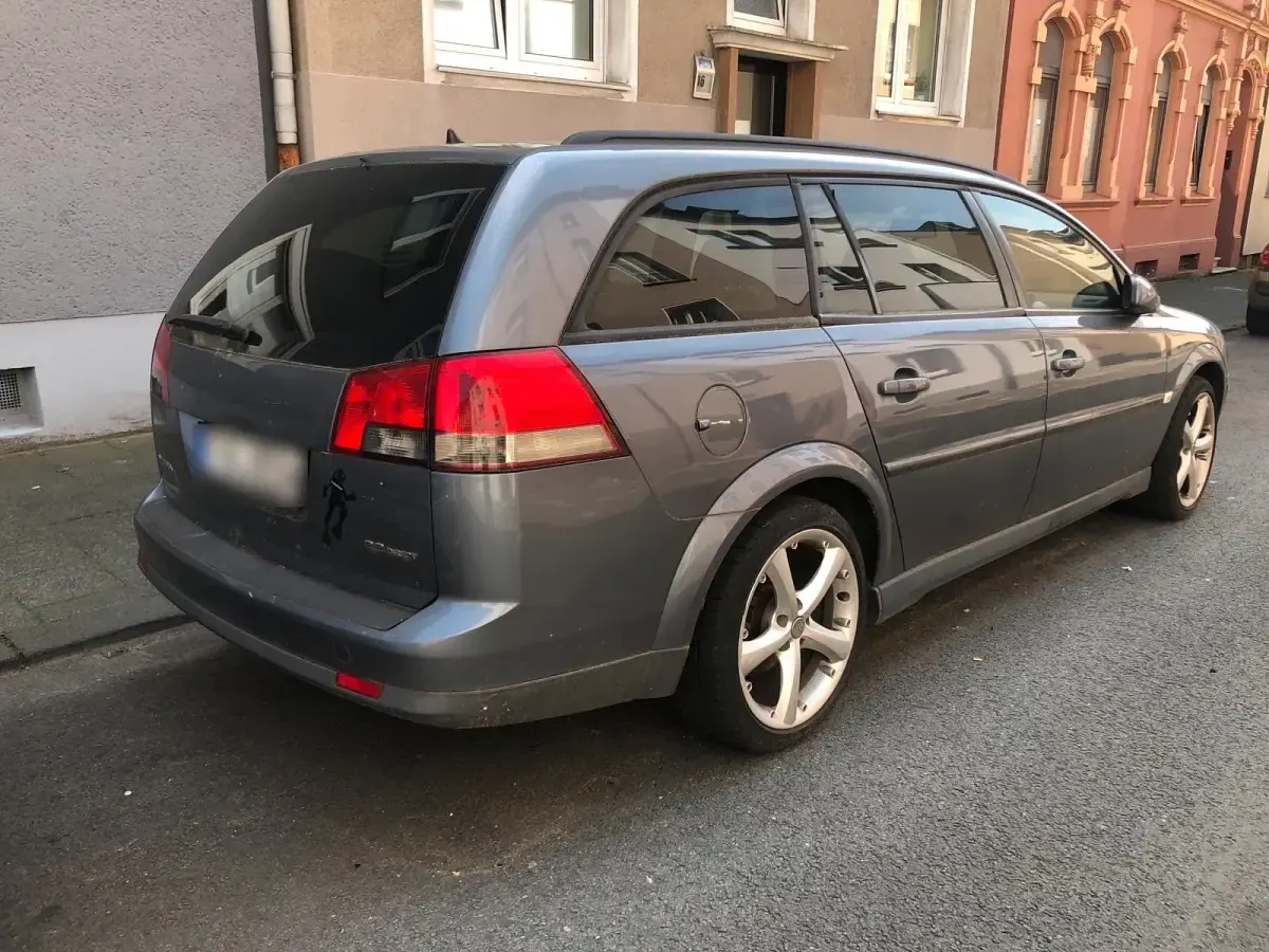 Gebraucht Opel Vectra 155 PS (114 kW) 2005 Grau Kombi