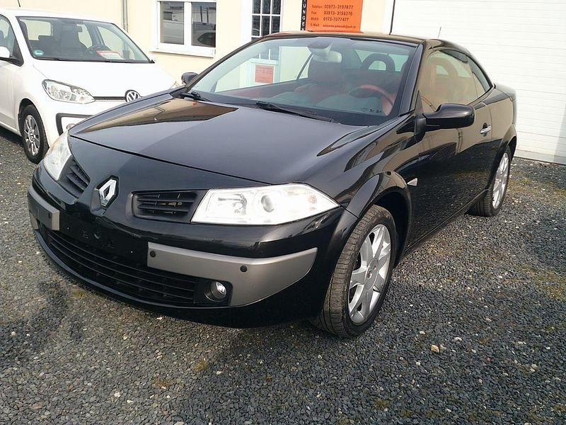 Gebraucht Renault Mégane Cabriolet Dynamique 135 PS (99 kW) 2007 Schwarz Cabrio