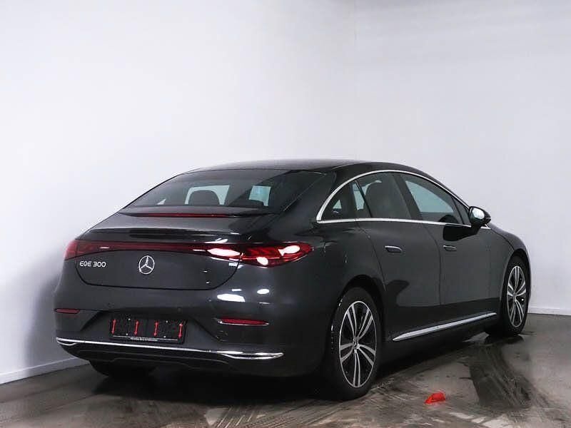 Gebraucht Mercedes EQE300 180 kW (245 PS) 2025 Grau Limousine