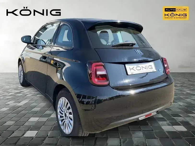 Gebraucht Fiat 500e Basis 86 kW (118 PS) 2023 Schwarz Kleinwagen