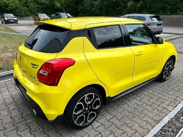 Gebraucht Suzuki Swift 129 PS (94 kW) 2022 Gelb Kleinwagen