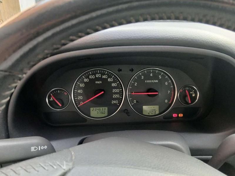 Gebraucht Volvo V40 122 PS (89 kW) 2004 Kombi