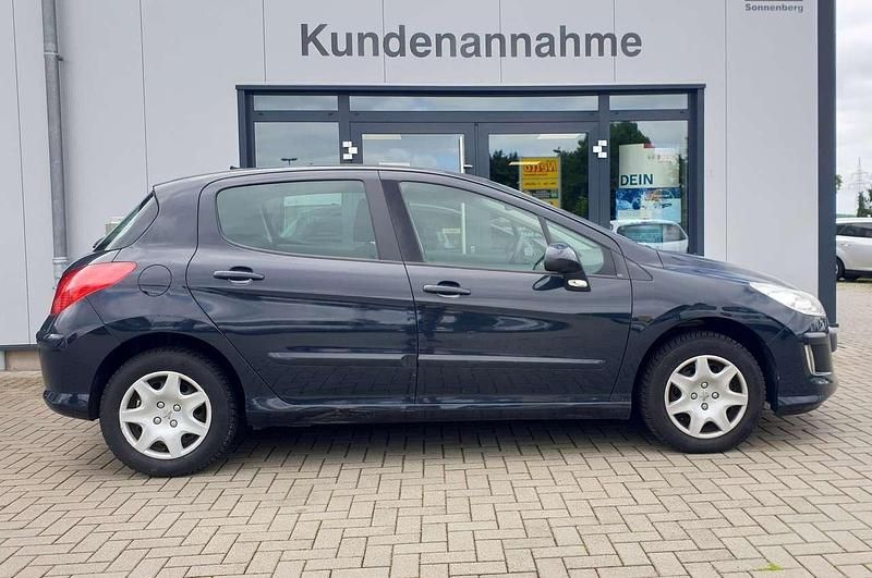 Lack grau hurricane Gebraucht 2010 Peugeot 308 Tendance Kleinwagen | 4.490 € (Fairer Preis) - Bild 1/4