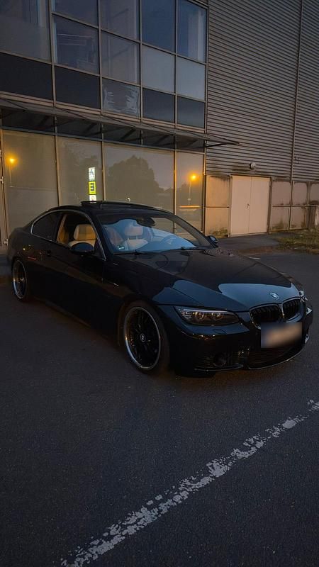 Gebraucht BMW 325 218 PS (160 kW) 2007 Schwarz Coupé