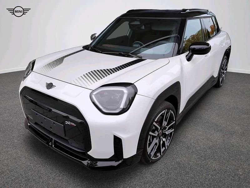 Grau Gebraucht 2024 Mini John Cooper Works Kleinwagen | 38.036 € (Etwas zu teuer) - Bild 1/4