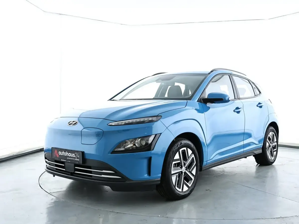 Gebraucht Hyundai Kona Select 100 kW (136 PS) 2023 Blau SUV