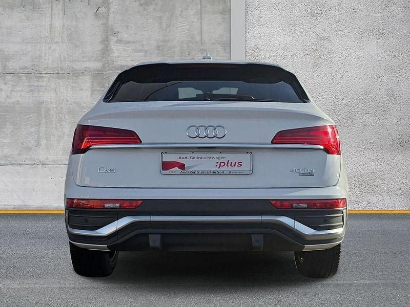Gebraucht Audi Q5 Sportback S-Line 204 PS (150 kW) 2022 Außenfarbe: SUV