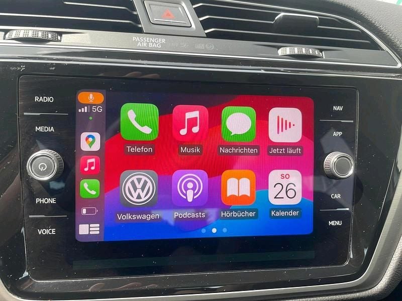 Gebraucht VW Touran Highline 150 PS (110 kW) 2018 Weiß Van / Kleinbus