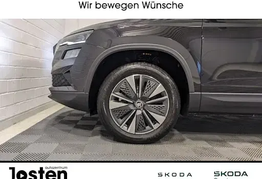 Gebraucht Skoda Karoq Comfort 150 PS (110 kW) 2025 Blackmagic perleffekt SUV