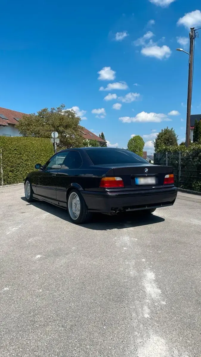 Gebraucht BMW 318 M Sport 140 PS (102 kW) 1994 Violet Coupé