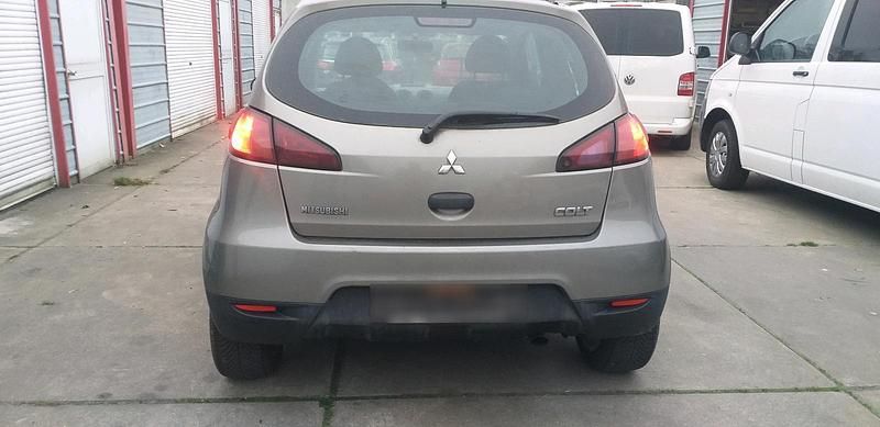 Gebraucht Mitsubishi Colt 75 PS (55 kW) 2009 Kleinwagen