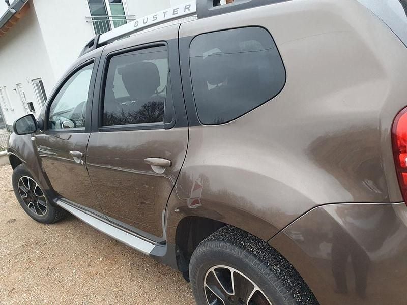 Gebraucht Dacia Duster 125 PS (91 kW) 2017 Braun SUV
