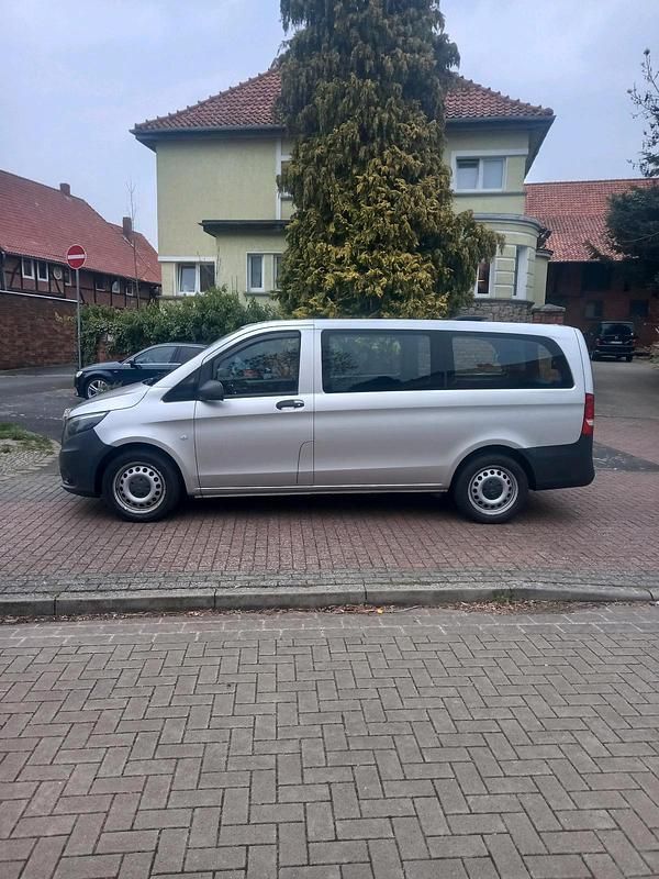 Gebraucht Mercedes Vito 136 PS (100 kW) 2016 Silber Van