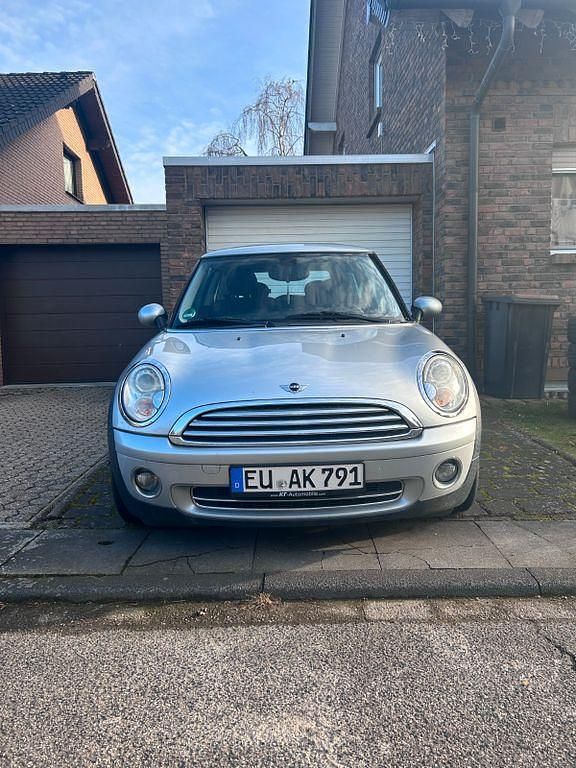Gebraucht Mini Cooper 122 PS (89 kW) 2010 Silber Kleinwagen