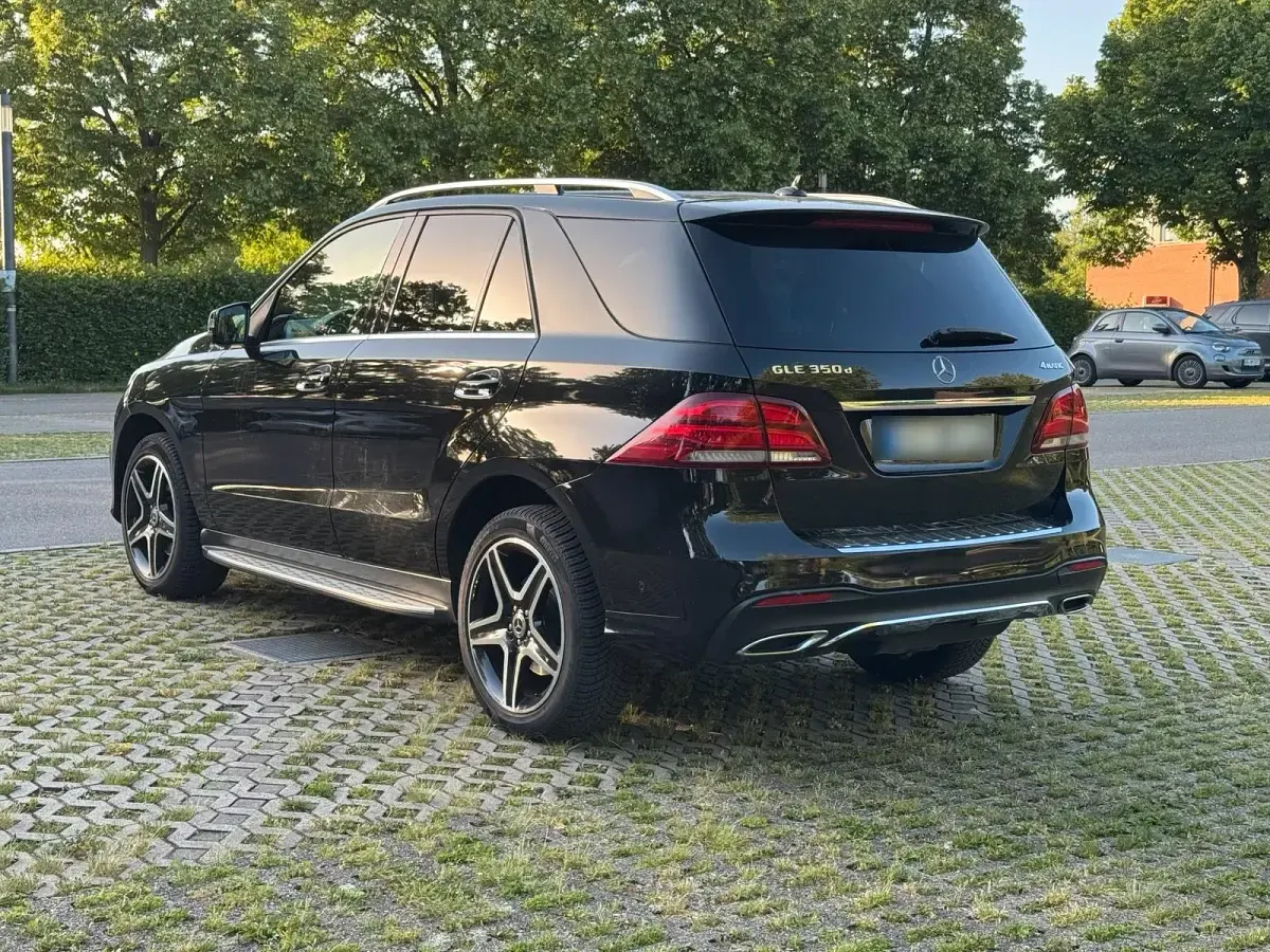 Gebraucht Mercedes GLE350 258 PS (189 kW) 2016 Schwarz SUV
