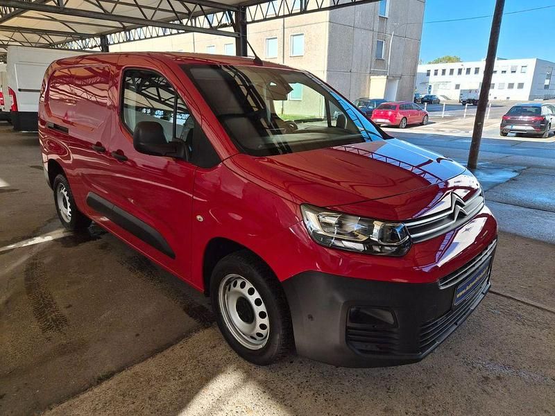 Gebraucht Citroën Berlingo 102 PS (75 kW) 2021 Rot Van / Kleinbus