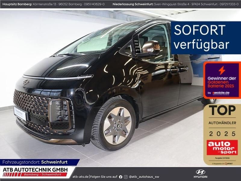 Mic (schwarz Gebraucht 2022 Hyundai Staria Signature Van | 43.460 € (Fairer Preis) - Bild 1/4