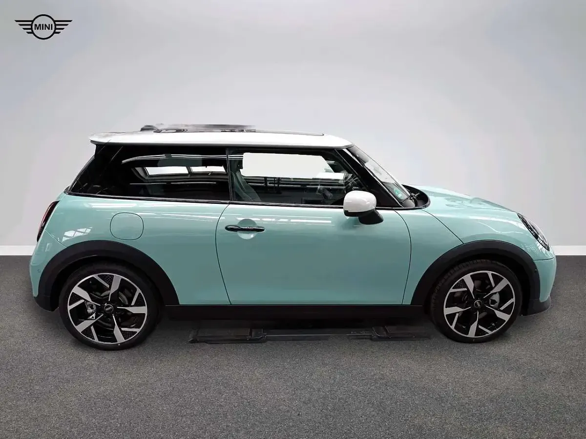 Gebraucht Mini Cooper S Classic 204 PS (150 kW) 2025 Grün Kleinwagen