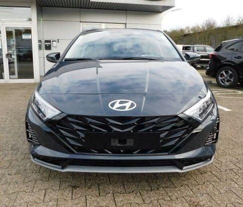 Grau Neu 2025 Hyundai i20 GO! Limousine | 19.940 € (Fairer Preis) - Bild 1/4