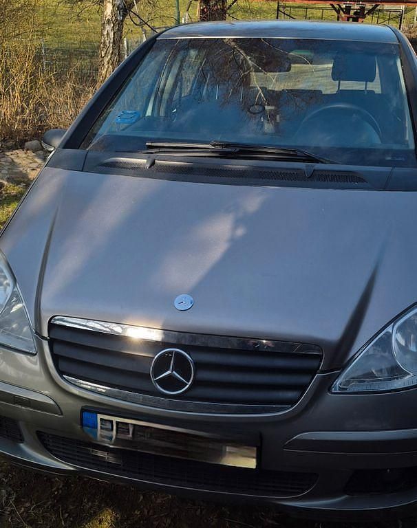Gebraucht Mercedes A150 Classic 95 PS (69 kW) 2004 Silber Van / Kleinbus