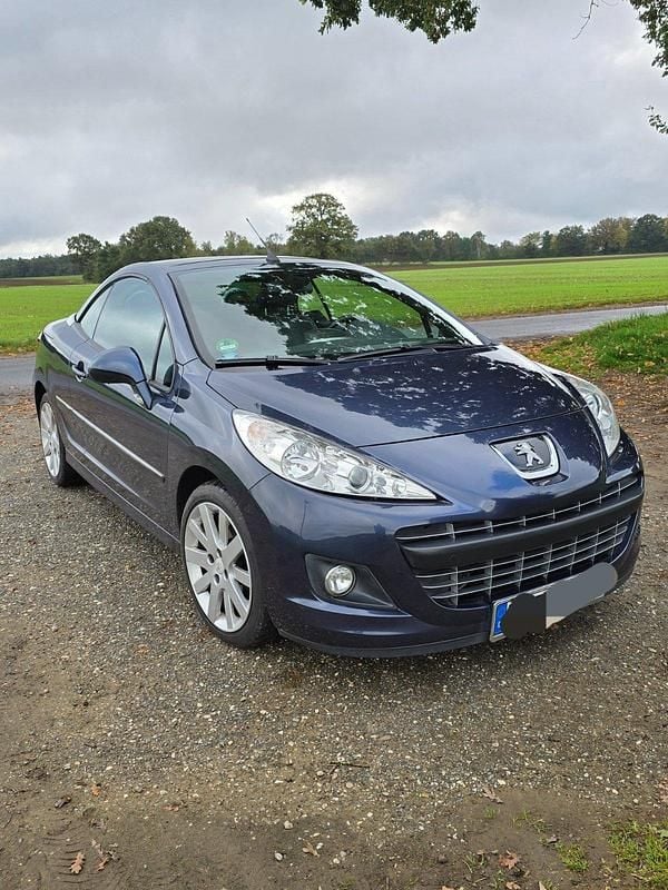 Blau Gebraucht 2012 Peugeot 207 CC Cabrio | 4.850 € (Fairer Preis) - Bild 1/4