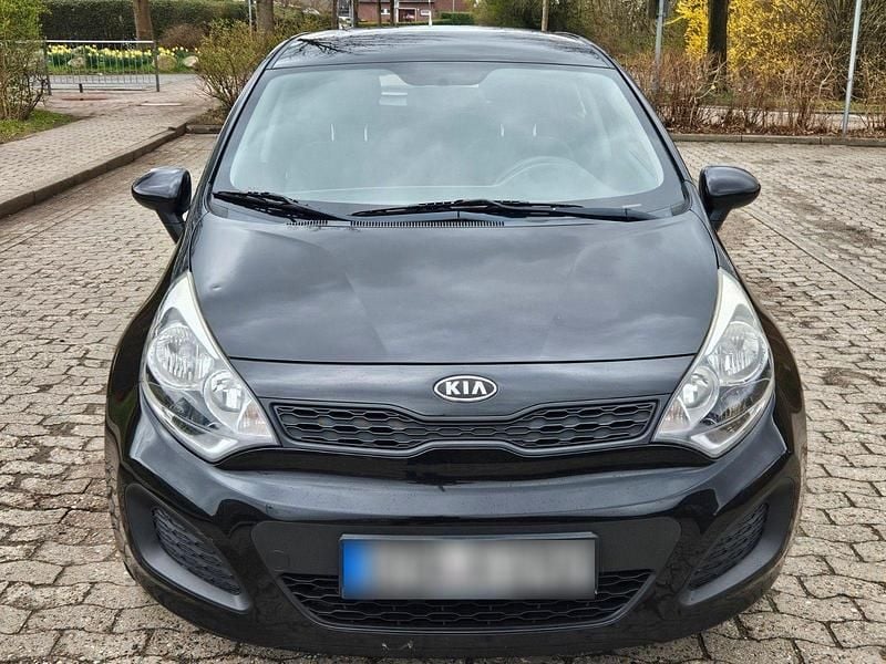 Gebraucht Kia Rio 86 PS (63 kW) 2012 Schwarz Kleinwagen