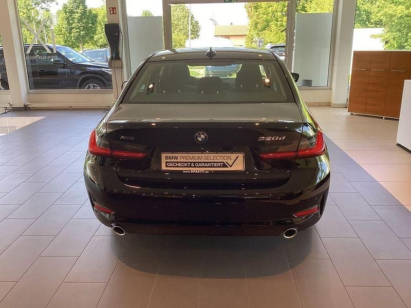Gebraucht BMW 320 Advantage 190 PS (139 kW) 2021 Schwarz ii Limousine