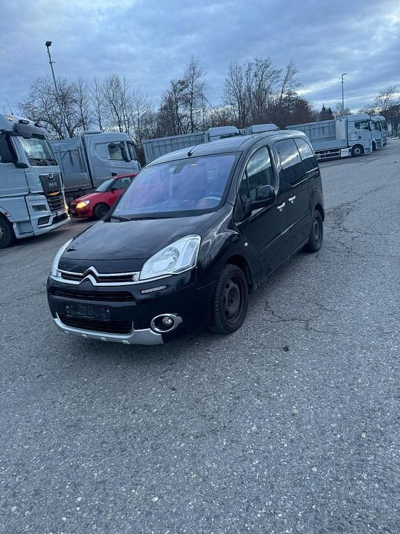 Gebraucht Citroën Berlingo SELECTION 114 PS (83 kW) 2014 Schwarz Van / Kleinbus
