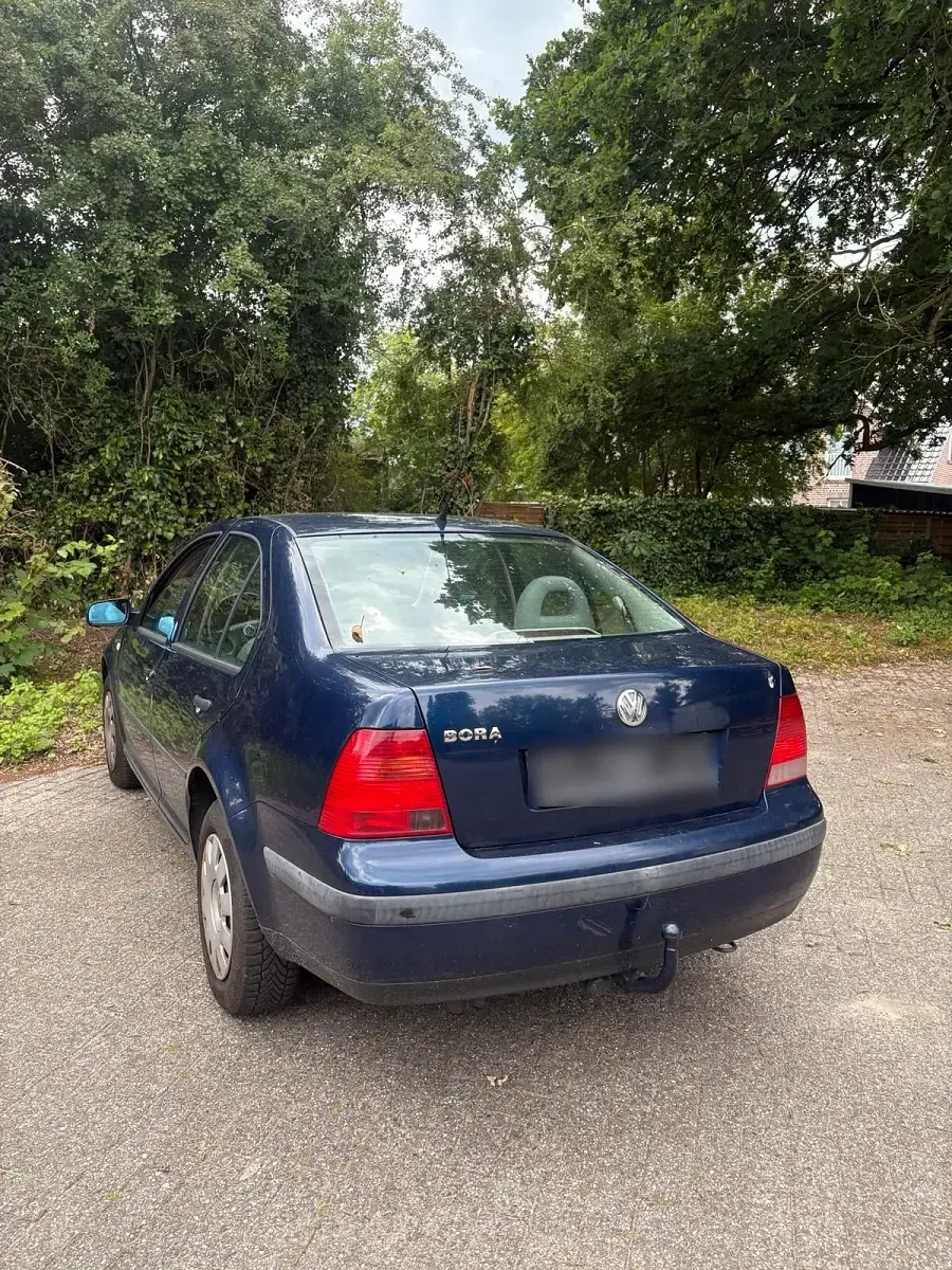 Gebraucht VW Bora 90 PS (66 kW) 2000 Blau Limousine