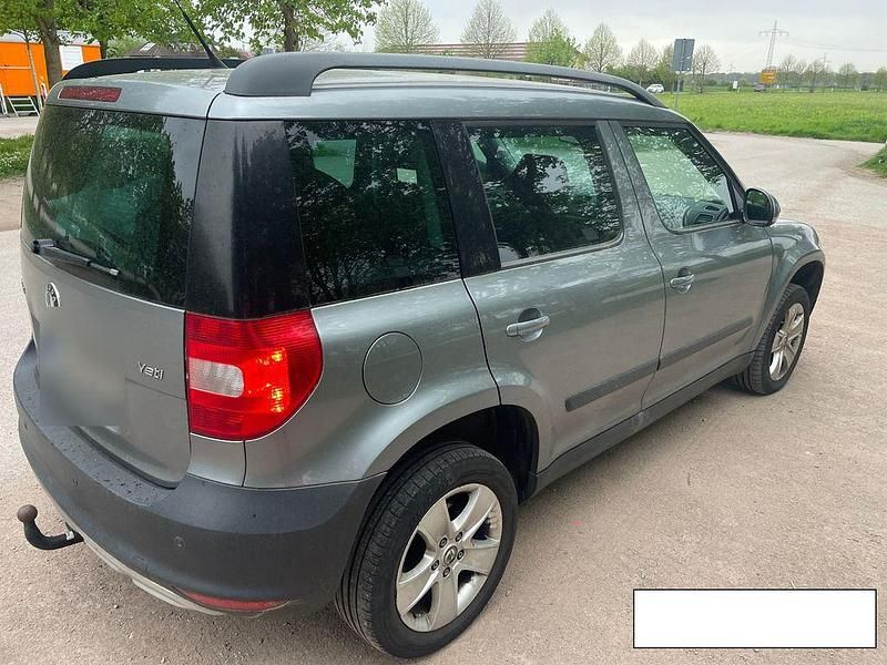 Używany Skoda Yeti 140 KM (102 kW) 2012 Szary SUV