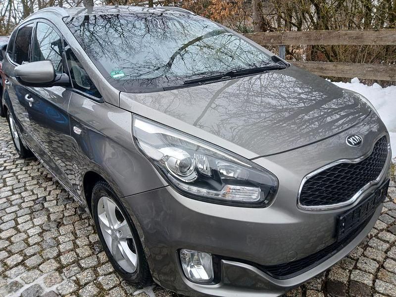 Gebraucht Kia Carens 136 PS (100 kW) 2014 Grau Van / Kleinbus