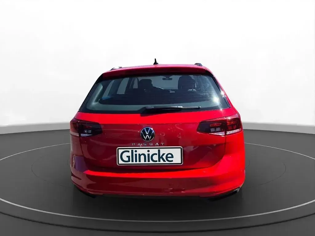 Gebraucht VW Passat Business 122 PS (89 kW) 2021 Tornadorot Kombi