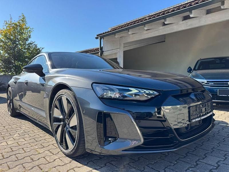 Grau Gebraucht 2021 Audi RS e-tron GT Sport Limousine | 58.990 € (Fairer Preis) - Bild 1/4