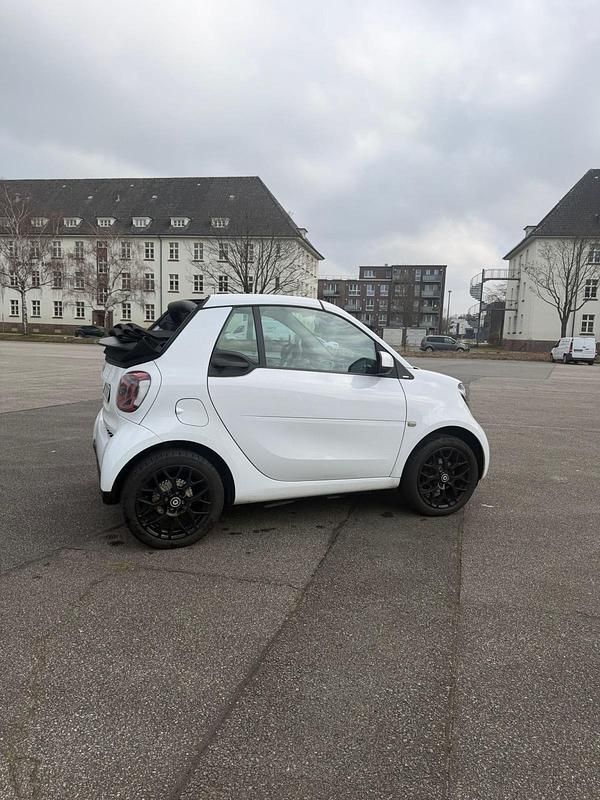 Gebraucht Smart ForTwo Cabrio Brabus 90 PS (66 kW) 2016 Weiß Cabrio