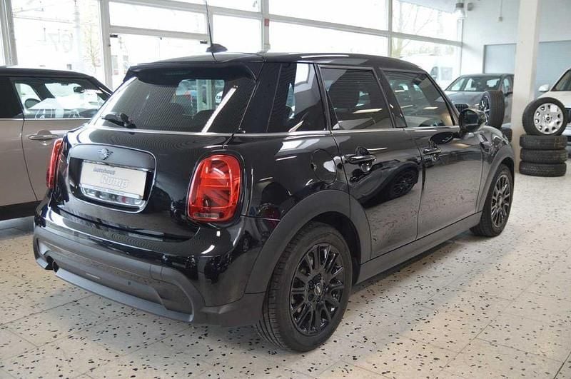 Gebraucht Mini ONE Classic 102 PS (75 kW) 2022 Schwarz Kleinwagen