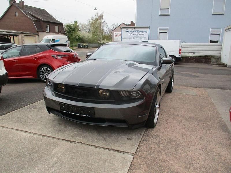 Gebraucht Ford Mustang GT 417 PS (306 kW) 2011 Grau Coupé